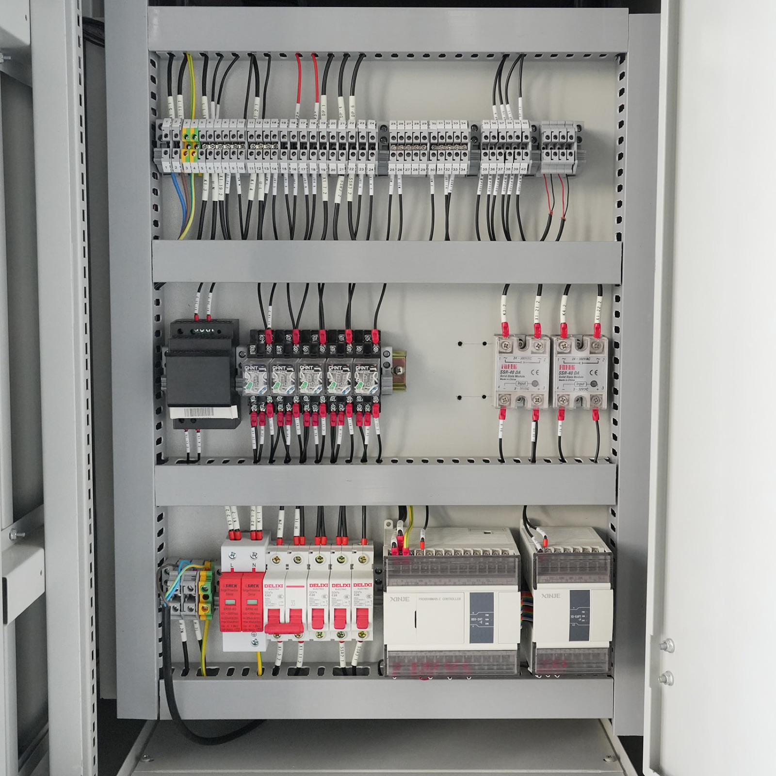 VOC Online Monitoring System - VOC cabinet detail